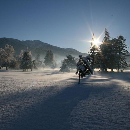 Alpine Springs Motel Ханмер Спрингс Екстериор снимка